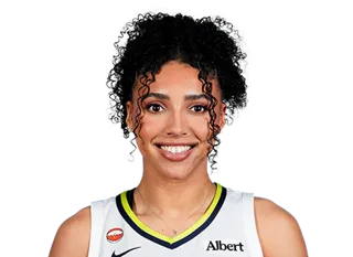 Azzi Fudd headshot